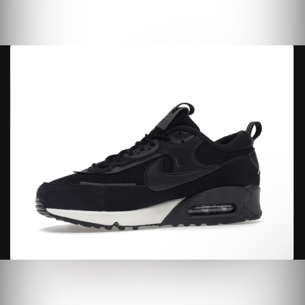 Nike Air Max 90 Futura
Black (Women's) Size 9